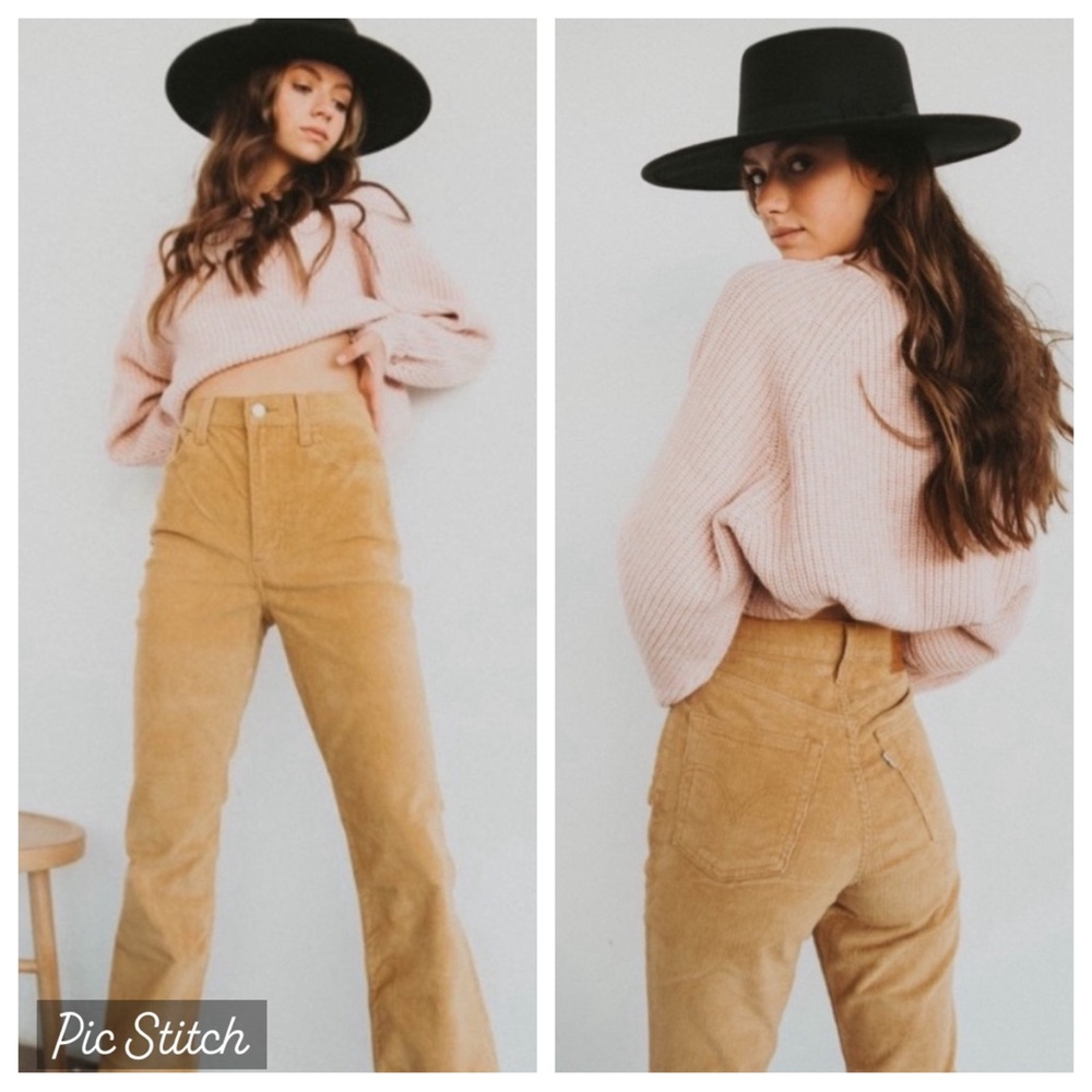 SOLD‼️ LEVIS Ribcage Corduroy Pants